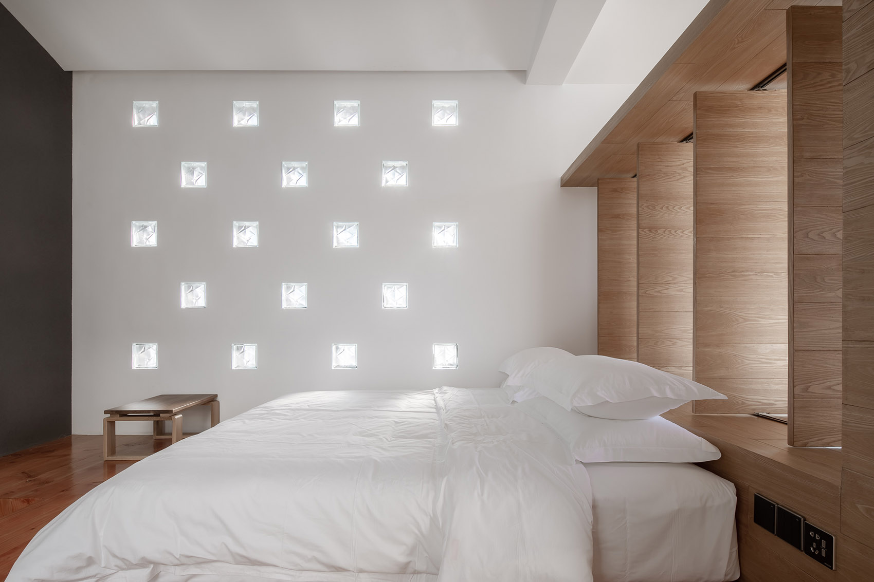 厵村2#樓獨(dú)棟裝修案例